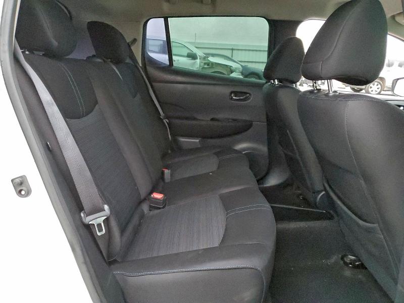 Фото 10 - NISSAN LEAF