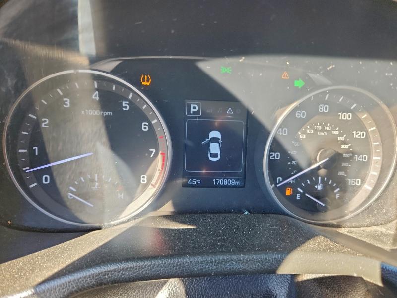 Фото 9 - HYUNDAI ELANTRA