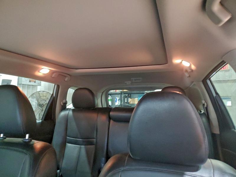 Фото 10 - NISSAN ROGUE