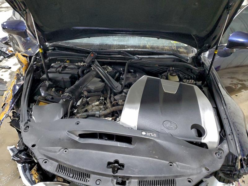 Фото 11 - LEXUS IS