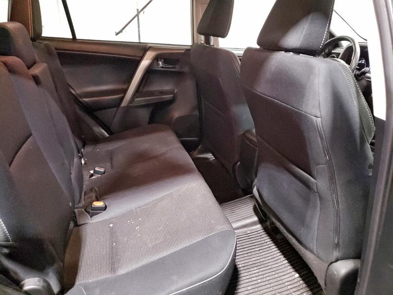 Фото 11 - TOYOTA RAV4