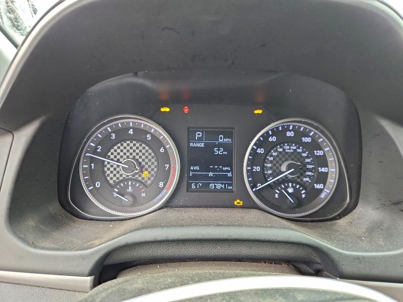 Фото 9 - HYUNDAI ELANTRA