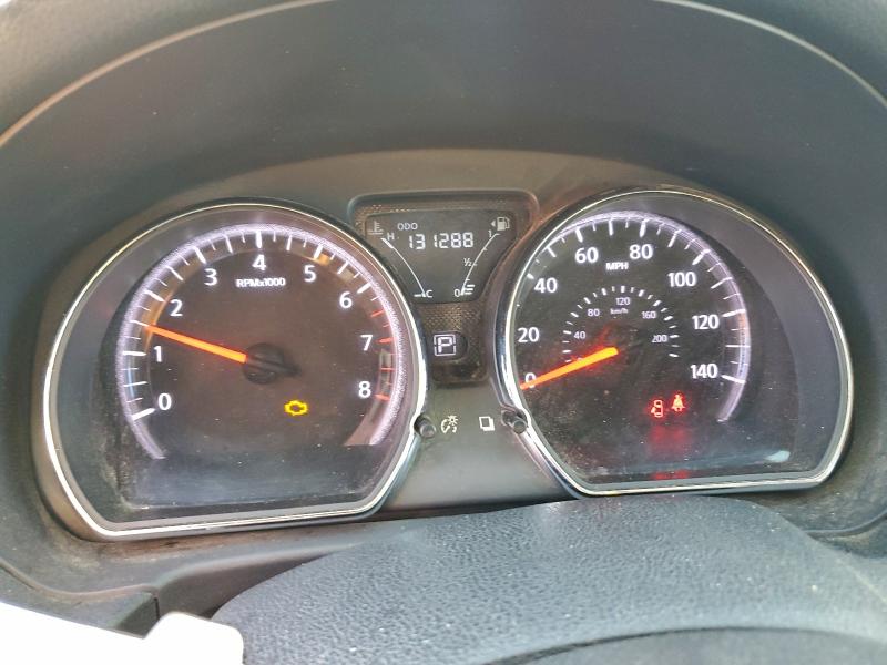 Фото 9 - NISSAN VERSA