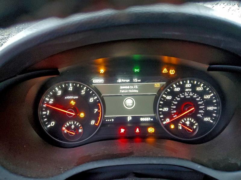 Фото 9 - KIA STINGER