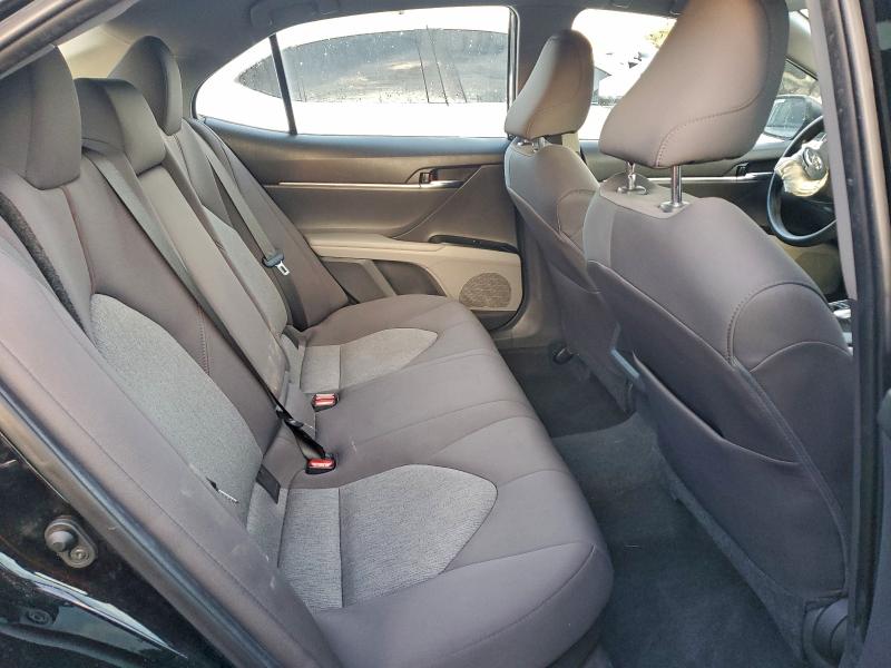 Фото 10 - TOYOTA CAMRY