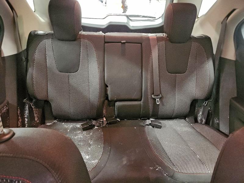 Фото 10 - CHEVROLET EQUINOX