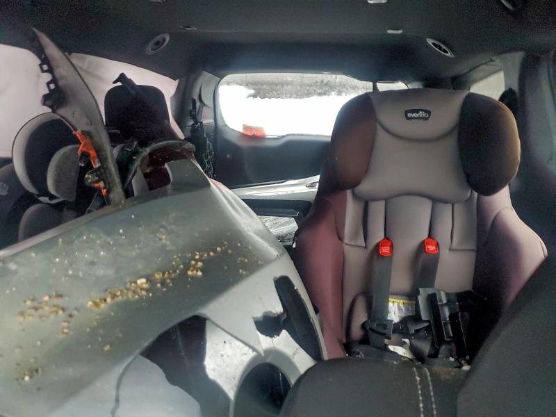 Фото 10 - CHRYSLER PACIFICA