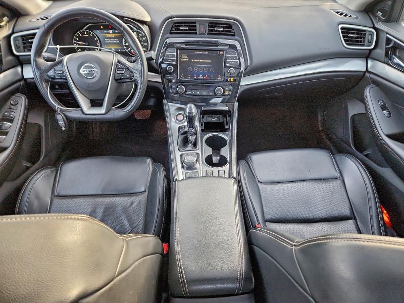 Фото 8 - NISSAN MAXIMA