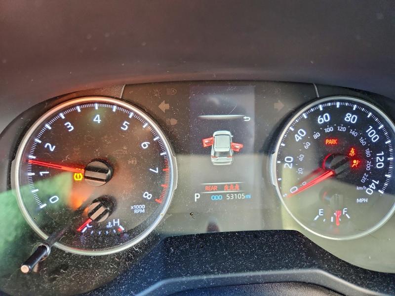 Фото 9 - TOYOTA RAV4