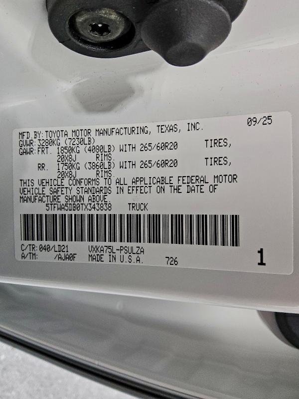 Фото 12 - TOYOTA TUNDRA