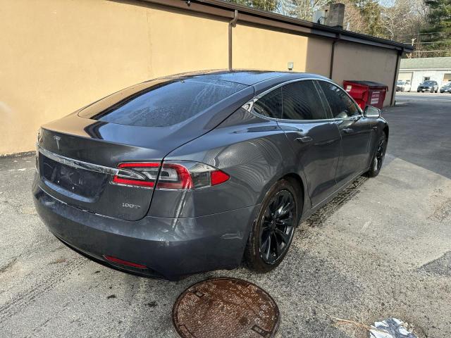 Фото 4 - TESLA MODEL S