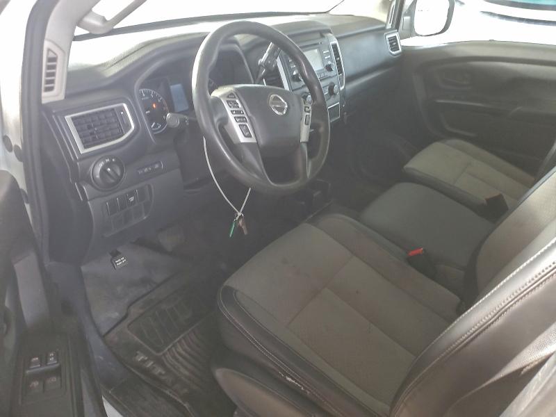 Фото 8 - NISSAN TITAN