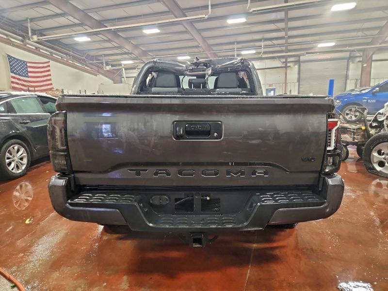 Фото 6 - TOYOTA TACOMA