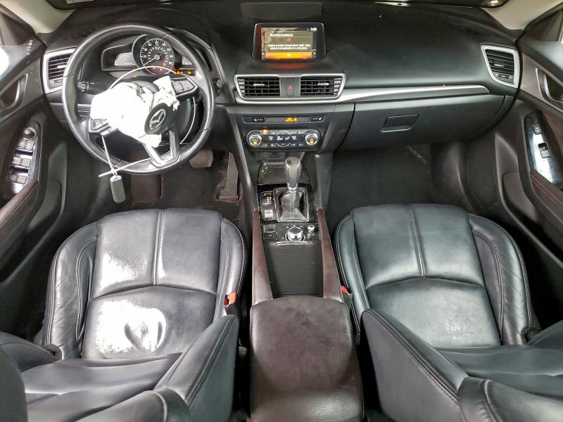 Фото 8 - MAZDA 3