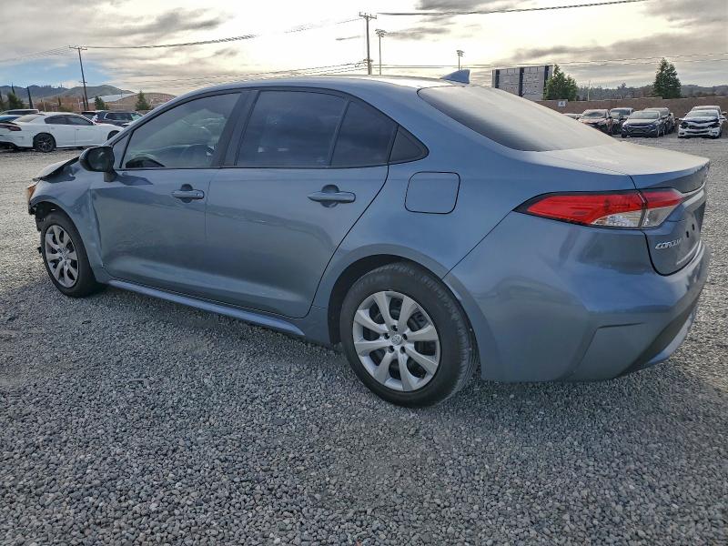 Фото 2 - TOYOTA COROLLA