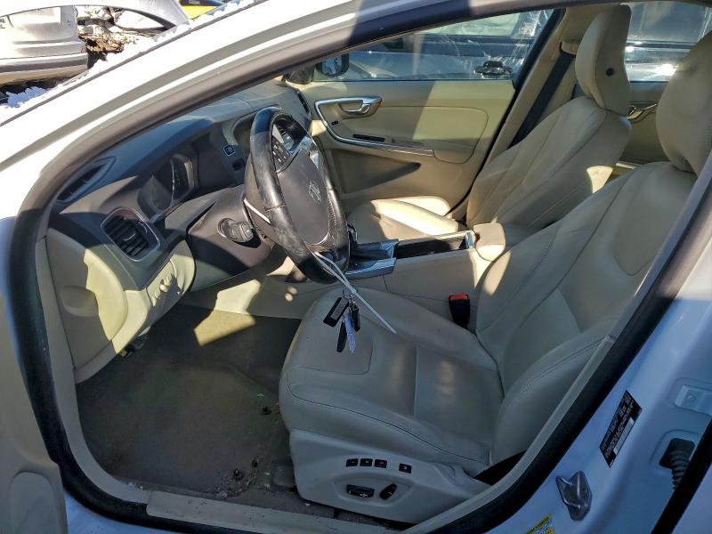 Фото 7 - VOLVO S60