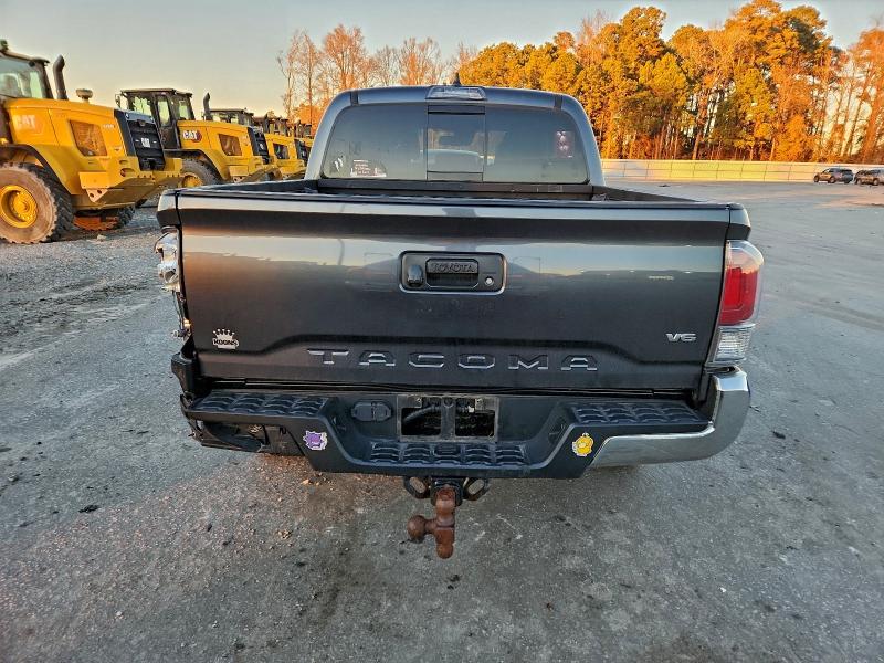 Фото 6 - TOYOTA TACOMA