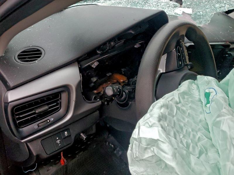 Фото 9 - KIA RIO