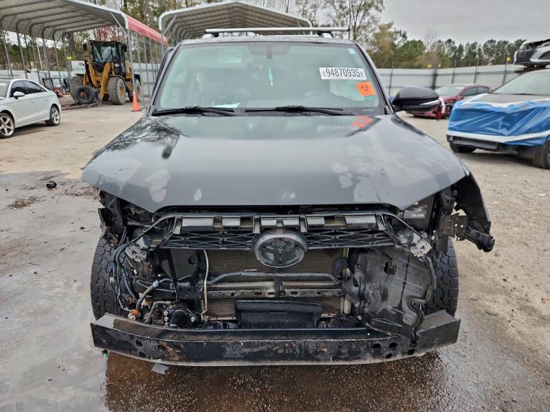 Фото 5 - TOYOTA 4RUNNER