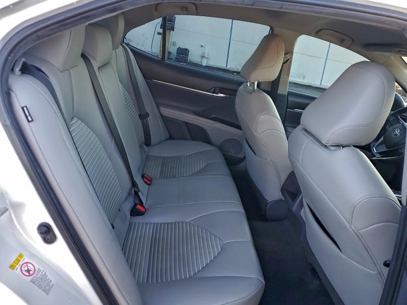 Фото 10 - TOYOTA CAMRY