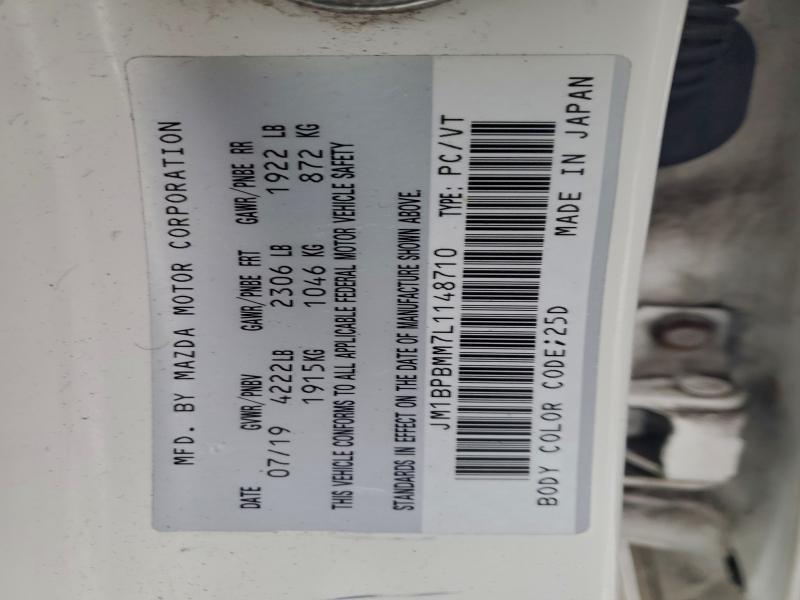 Фото 12 - MAZDA 3