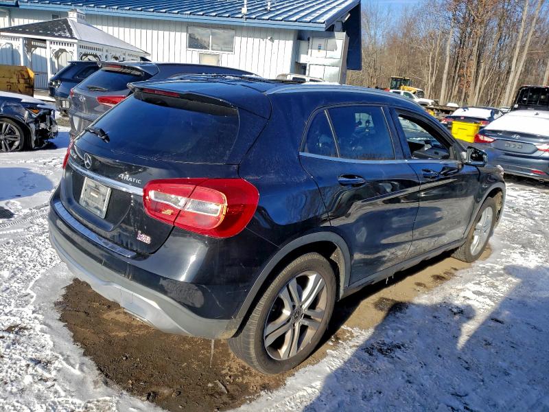 Фото 3 - MERCEDES-BENZ GLA-CLASS