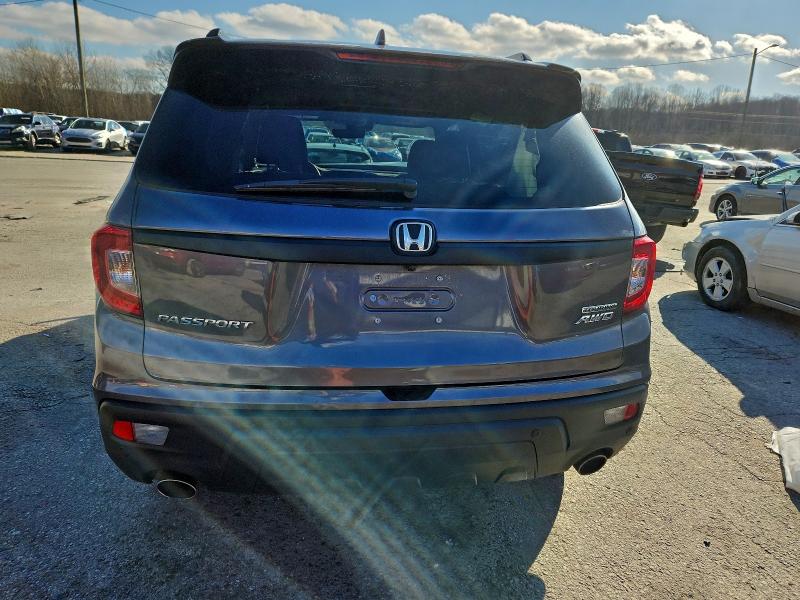 Фото 6 - HONDA PASSPORT