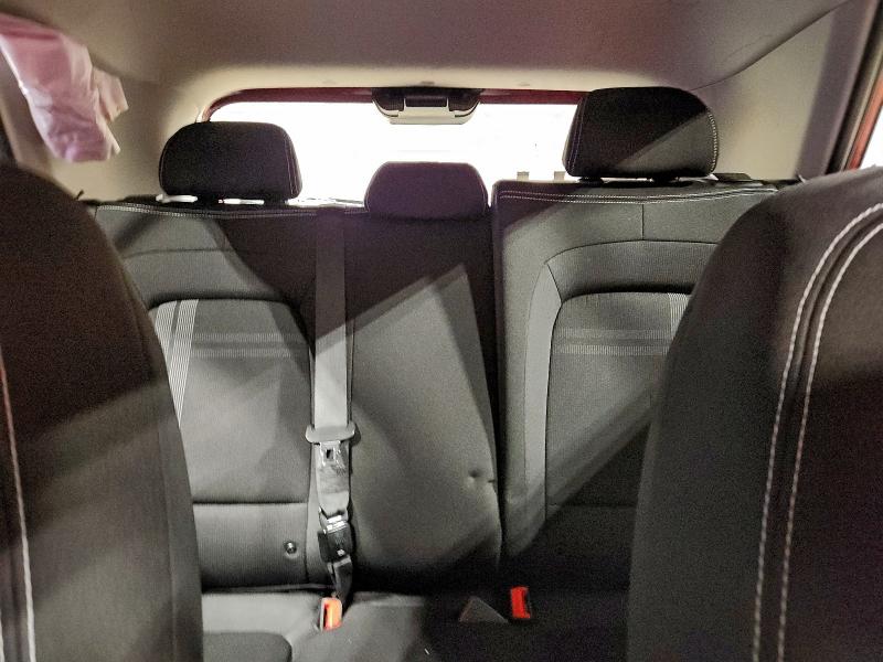 Фото 10 - HYUNDAI VENUE