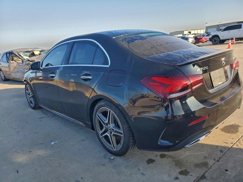 Фото 2 - MERCEDES-BENZ A-CLASS