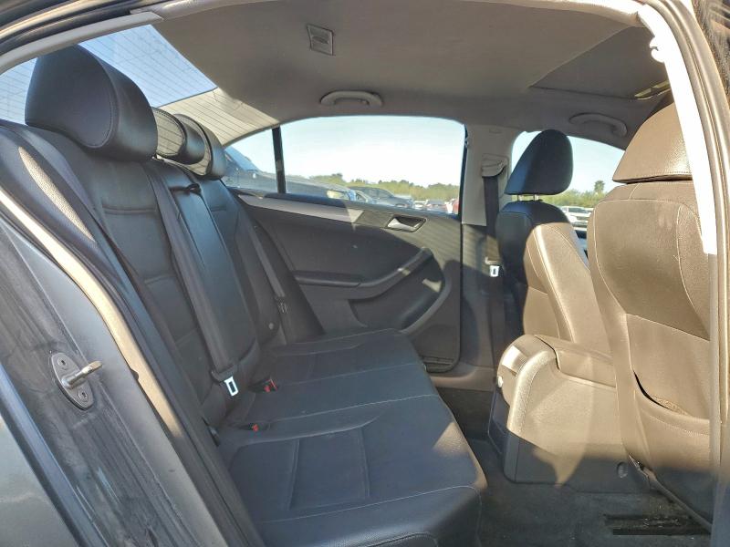 Фото 10 - VOLKSWAGEN JETTA