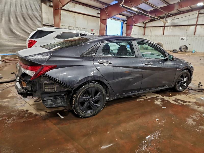 Фото 3 - HYUNDAI ELANTRA