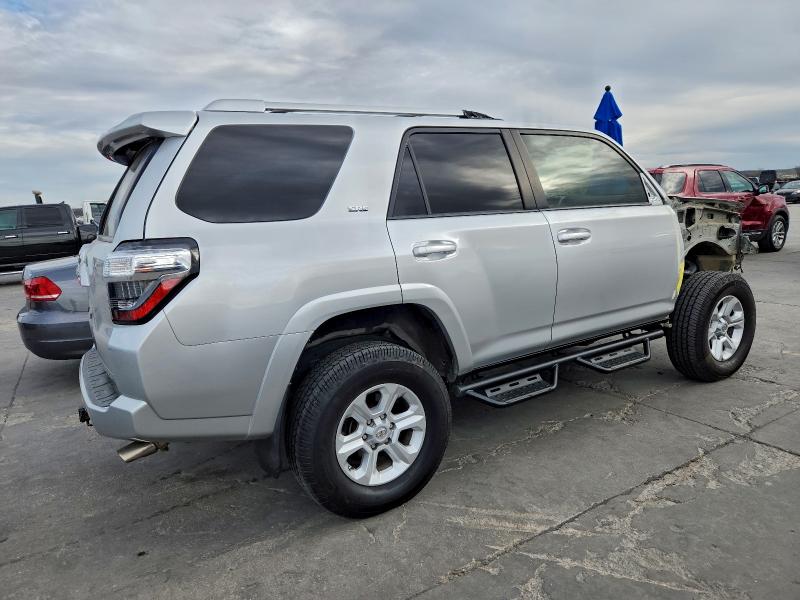 Фото 3 - TOYOTA 4RUNNER