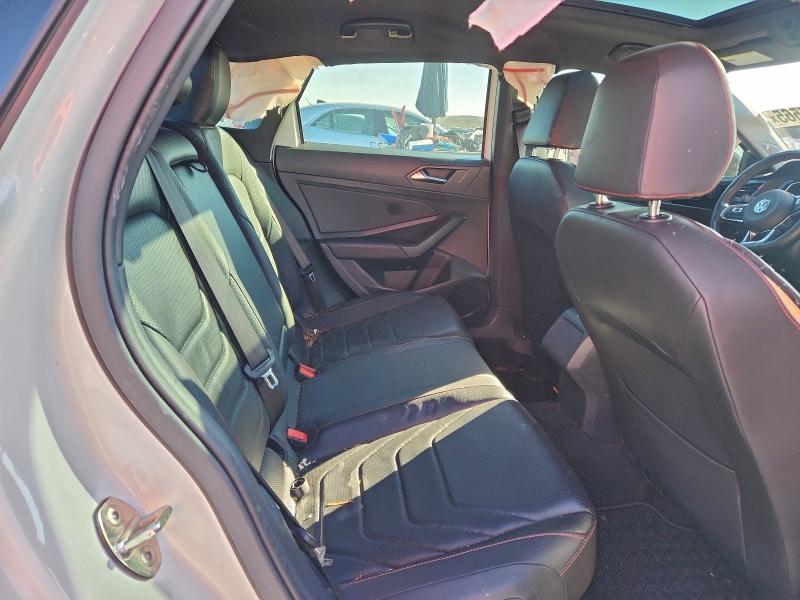 Фото 10 - VOLKSWAGEN JETTA