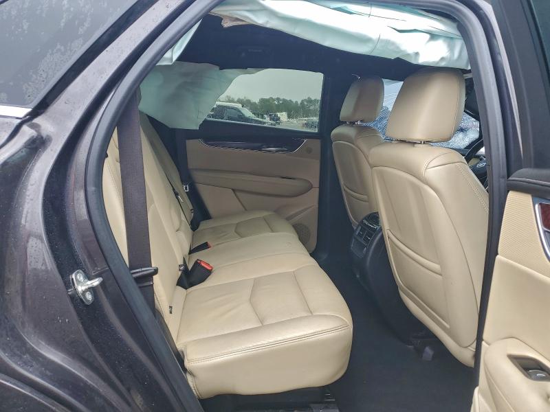 Фото 11 - CADILLAC XT5