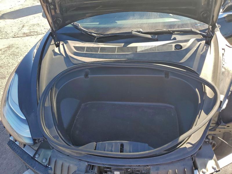Фото 11 - TESLA MODEL 3