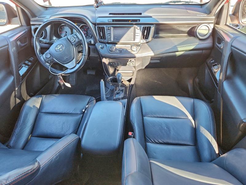 Фото 8 - TOYOTA RAV4