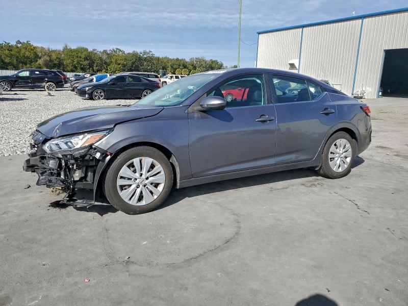 Фото 1 - NISSAN SENTRA