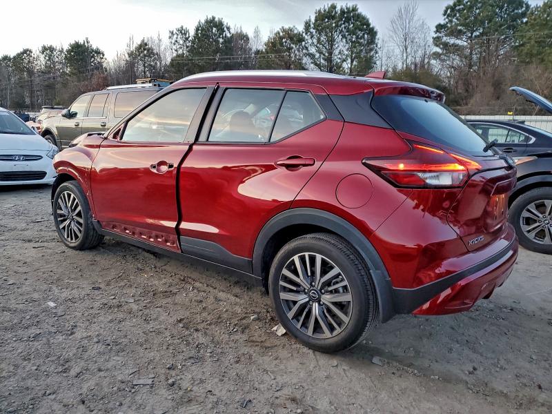 Фото 2 - NISSAN KICKS