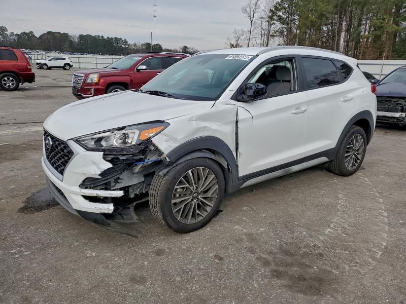 Фото 1 - HYUNDAI TUCSON