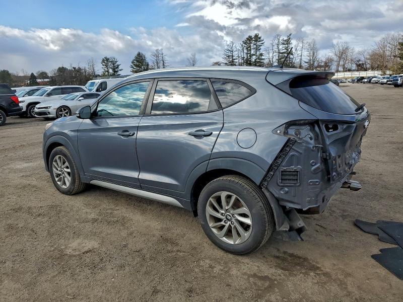 Фото 2 - HYUNDAI TUCSON