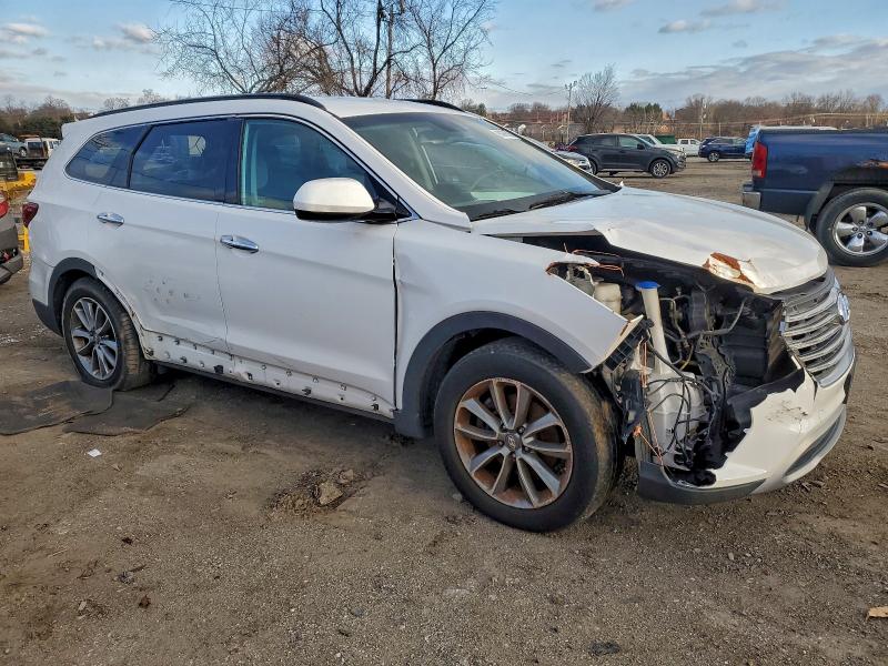 Фото 4 - HYUNDAI SANTA FE