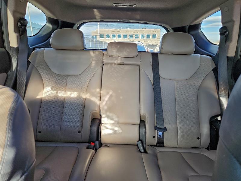 Фото 10 - HYUNDAI SANTA FE