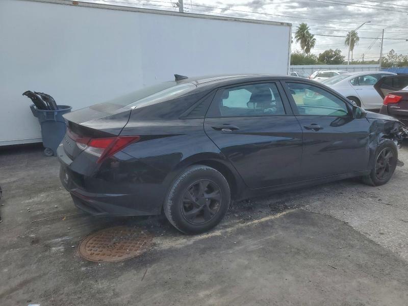 Фото 3 - HYUNDAI ELANTRA