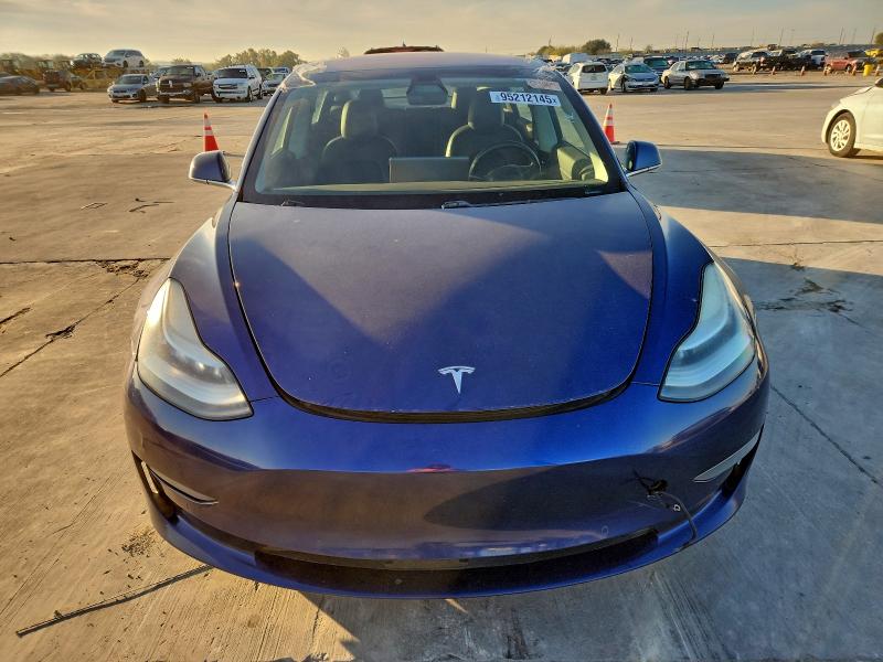 Фото 5 - TESLA MODEL 3