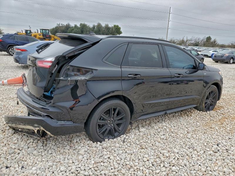 Фото 3 - FORD EDGE