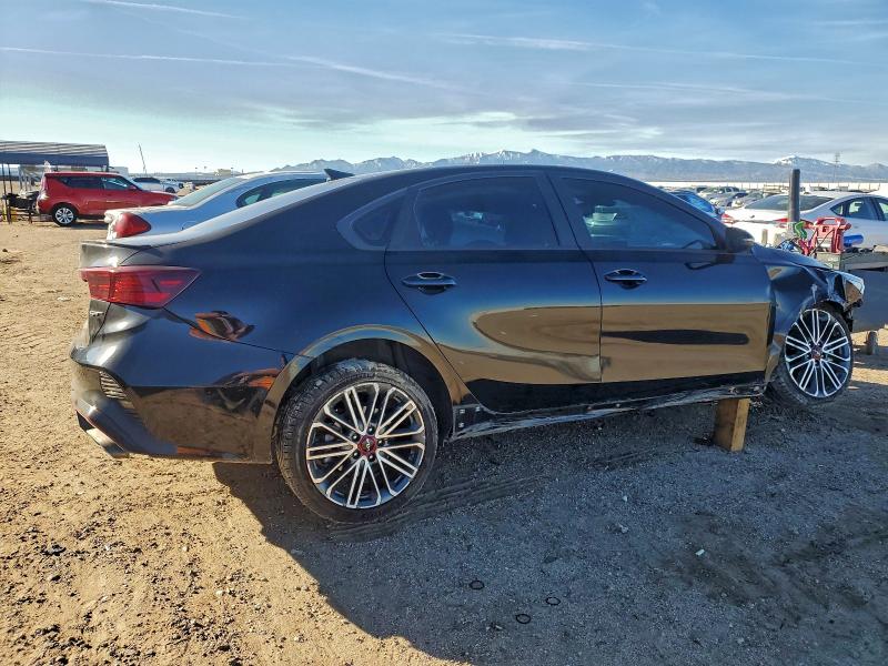 Фото 3 - KIA FORTE