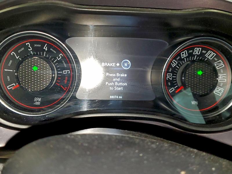 Фото 9 - DODGE CHALLENGER