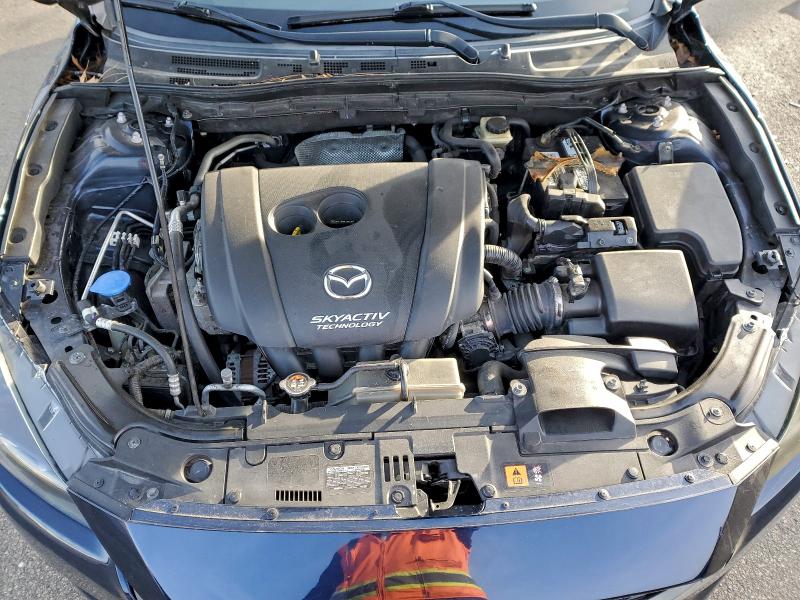 Фото 11 - MAZDA 3