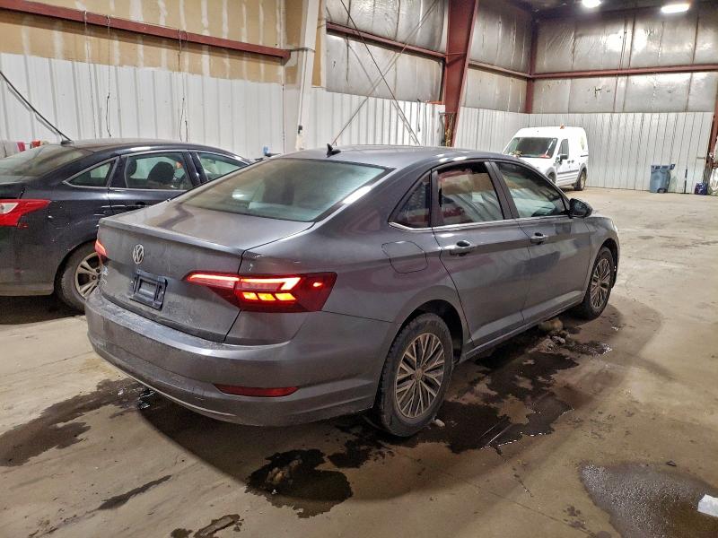 Фото 3 - VOLKSWAGEN JETTA