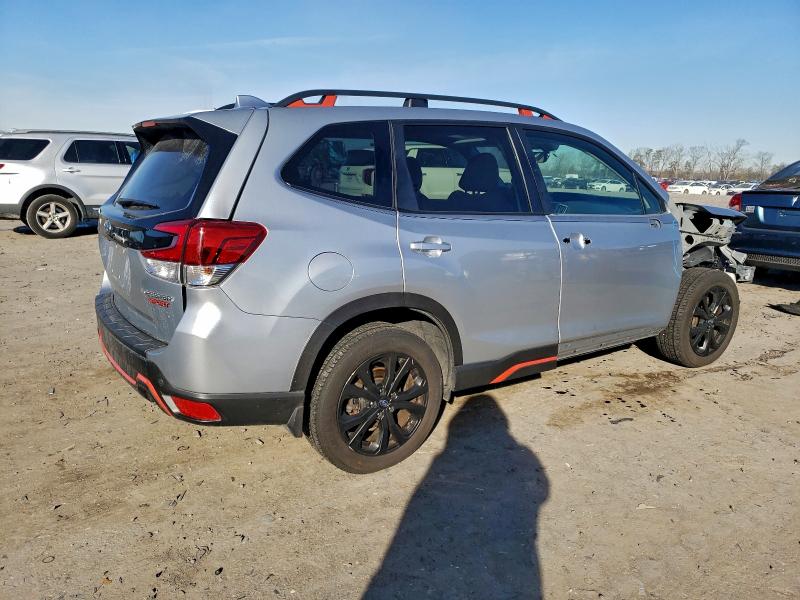 Фото 3 - SUBARU FORESTER